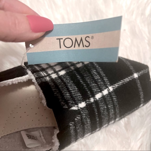NWT Women’s Toms Belmont Black & White Flannel Plaid Size 9.5 - Picture 2 of 9